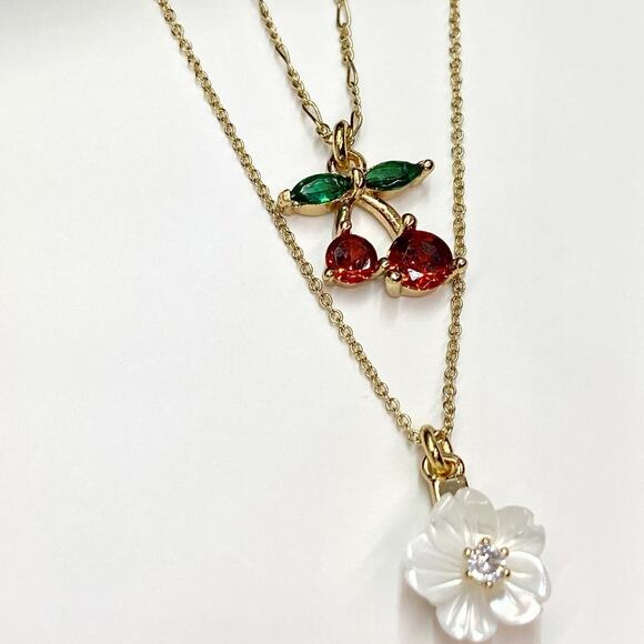 NEW FP x Luna Norte Cherry & Flower Mother Of Pearl Necklace Set - Picture 1 of 9